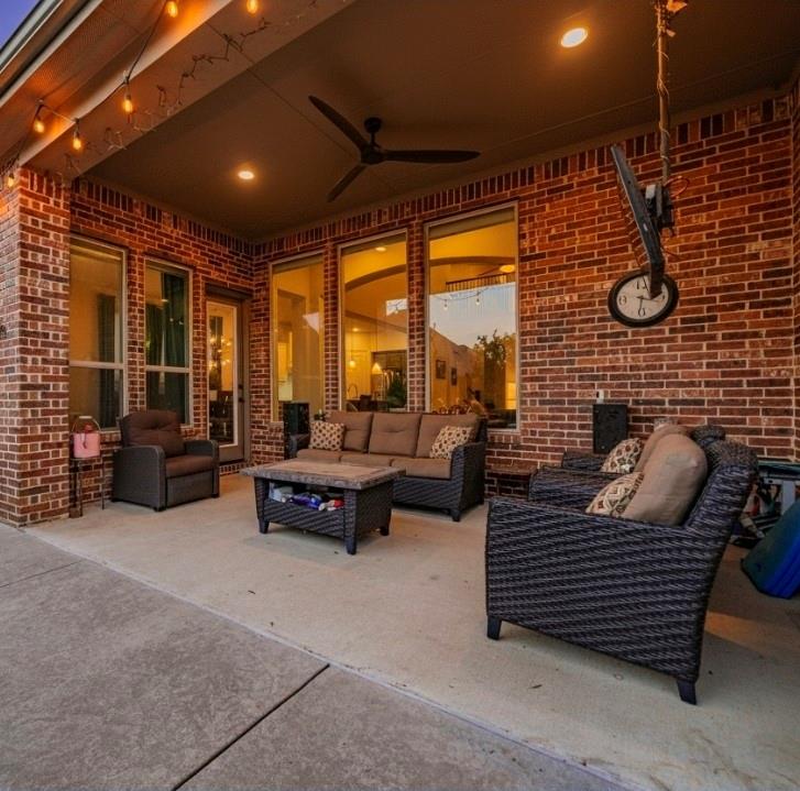 944 Highpoint Way Roanoke, TX 76262 - Photo 5 of 26