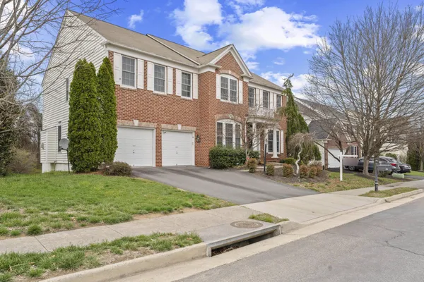 $1,299,900 | 43774 Brownburg Place, Chantilly, VA 20152