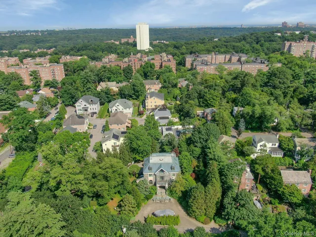 $5,250,000 | 5440 Independence Avenue | North Riverdale