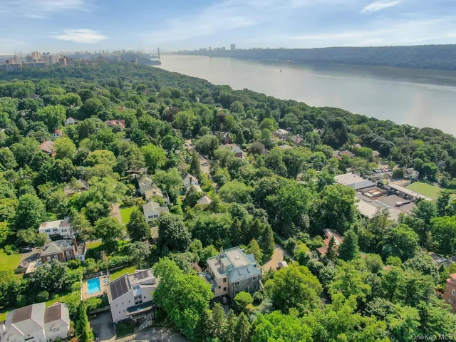 $5,250,000 | 5440 Independence Avenue | North Riverdale