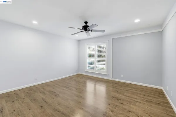 $399,000 | 300 North Civic Drive, Unit 402, Walnut Creek, CA 94596