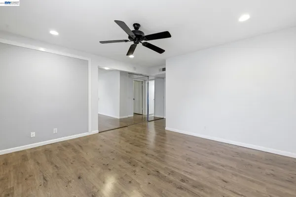 $399,000 | 300 North Civic Drive, Unit 402, Walnut Creek, CA 94596