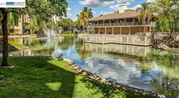 $399,000 | 300 North Civic Drive, Unit 402, Walnut Creek, CA 94596