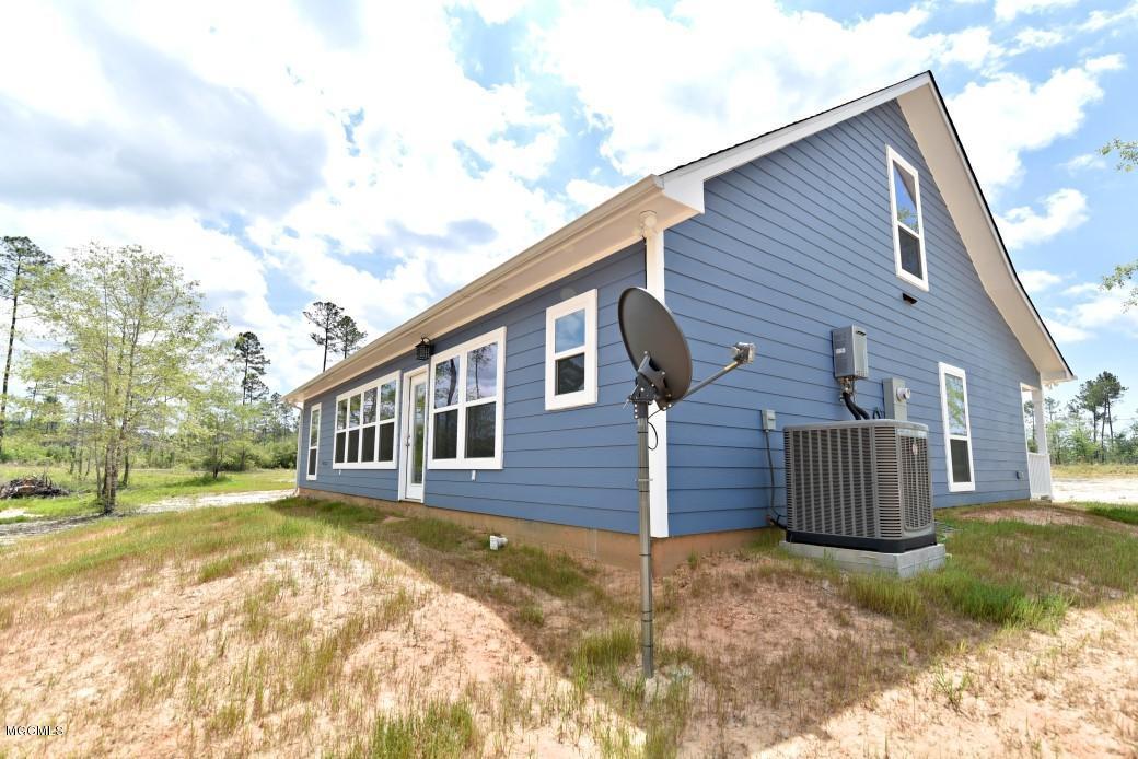 1571 East McHenry Road Perkinston, MS 39573 - Photo 6 of 37 1571 E. McHenry Rd. 006