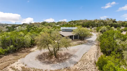$849,500 | 900 Deer Creek Circle, Dripping Springs, TX 78620