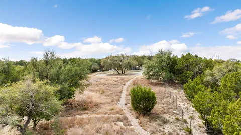 $849,500 | 900 Deer Creek Circle, Dripping Springs, TX 78620