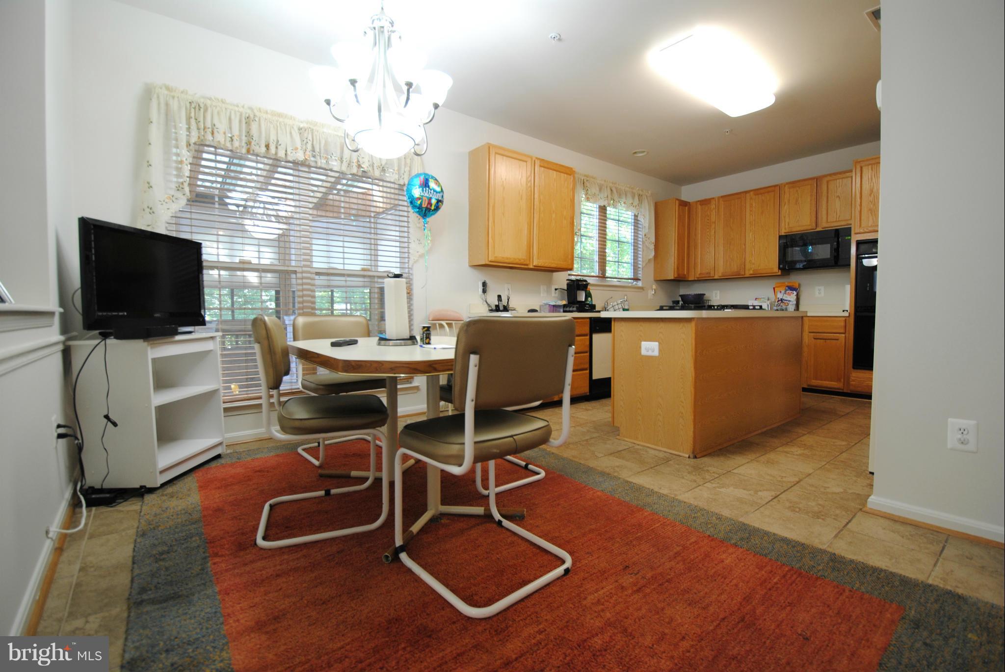 9118 Fox Park Road Clinton, MD 20735 - Photo 6 of 28 Kitchen