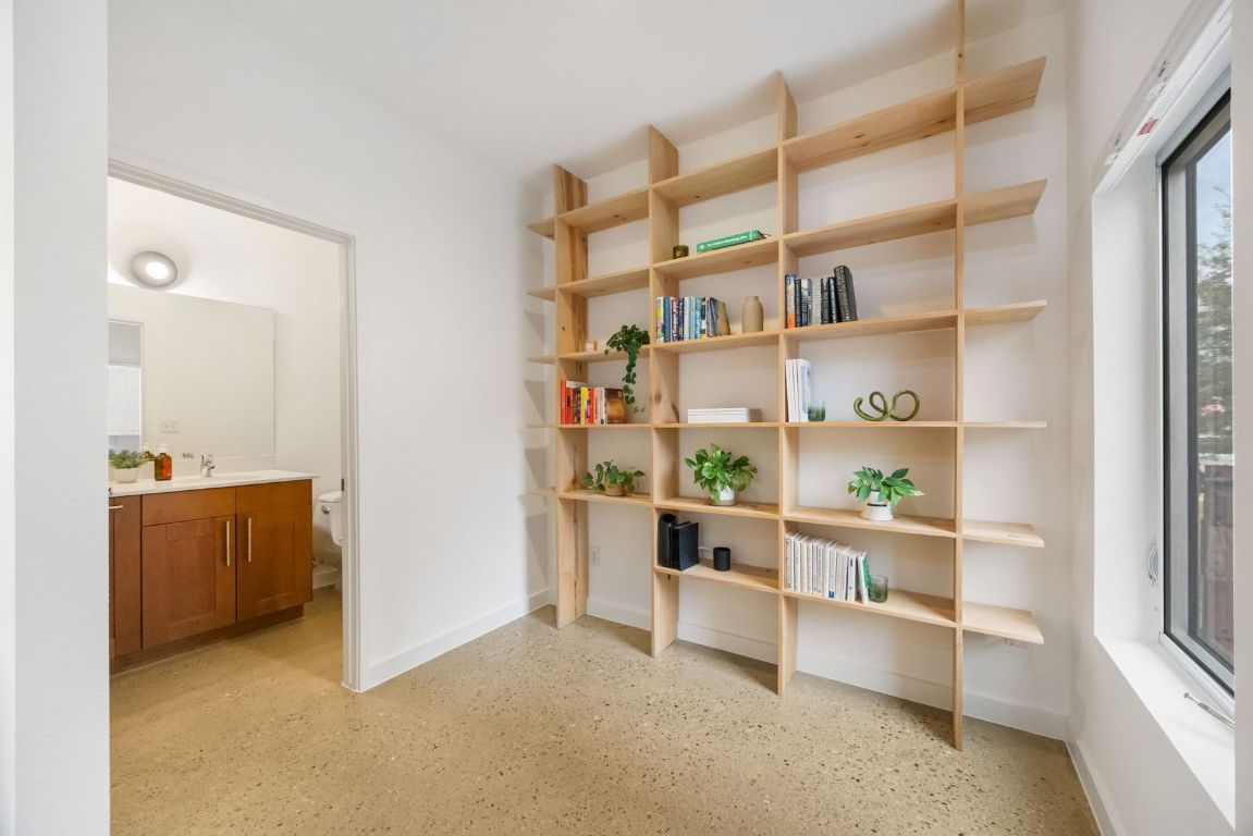 5421 Agatha Circle Austin, TX 78724 - Photo 16 of 26