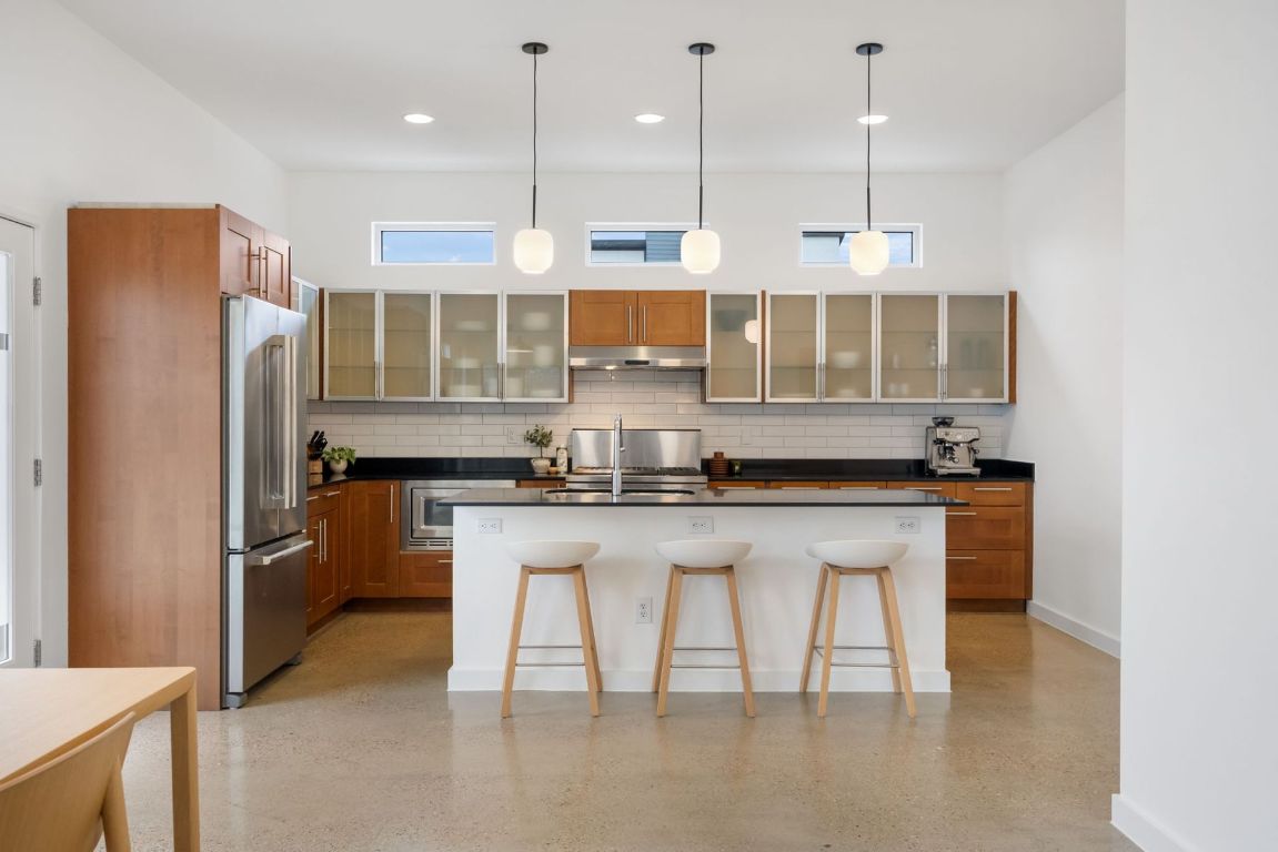 5421 Agatha Circle Austin, TX 78724 - Photo 2 of 26