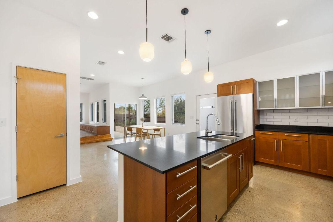 5421 Agatha Circle Austin, TX 78724 - Photo 8 of 26