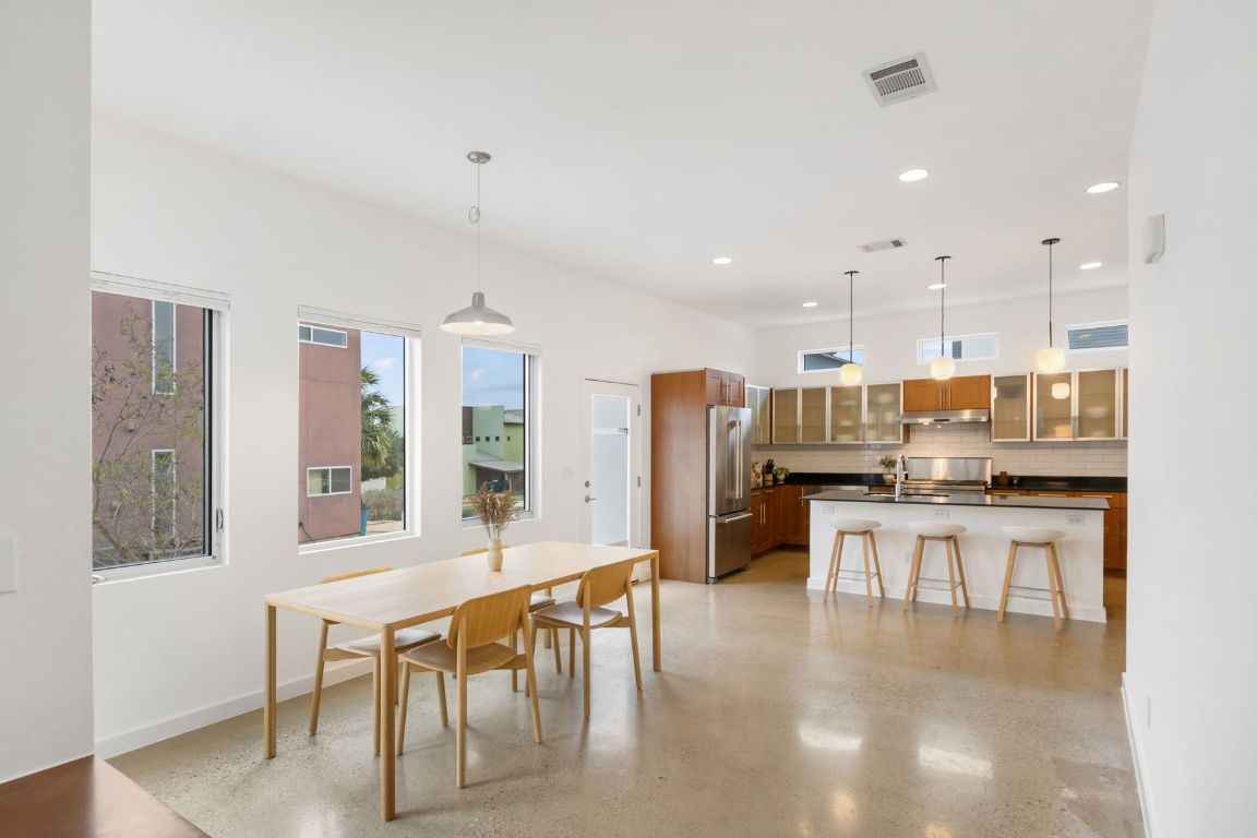 5421 Agatha Circle Austin, TX 78724 - Photo 9 of 26