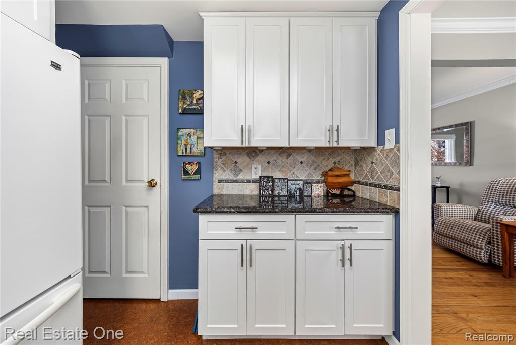 1675 Graefield Road Birmingham, MI 48009 - Photo 12 of 21