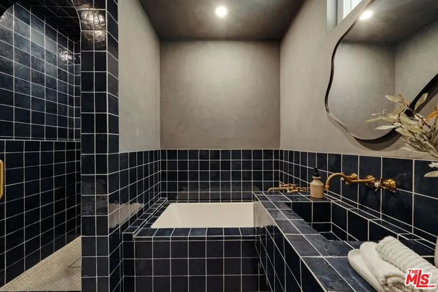 $1,874,900 | 3042 North Beachwood Drive, Los Angeles, CA 90068