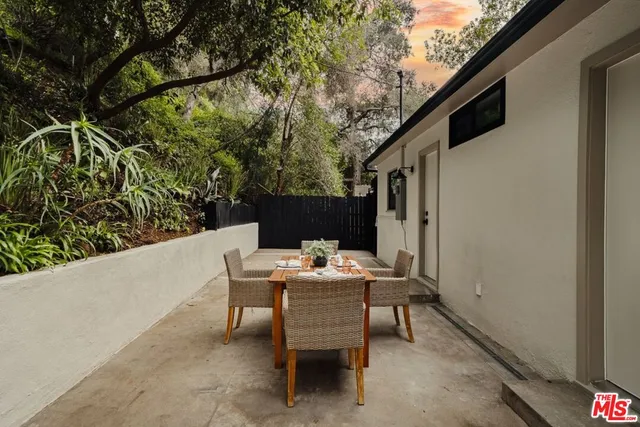 $1,874,900 | 3042 North Beachwood Drive, Los Angeles, CA 90068