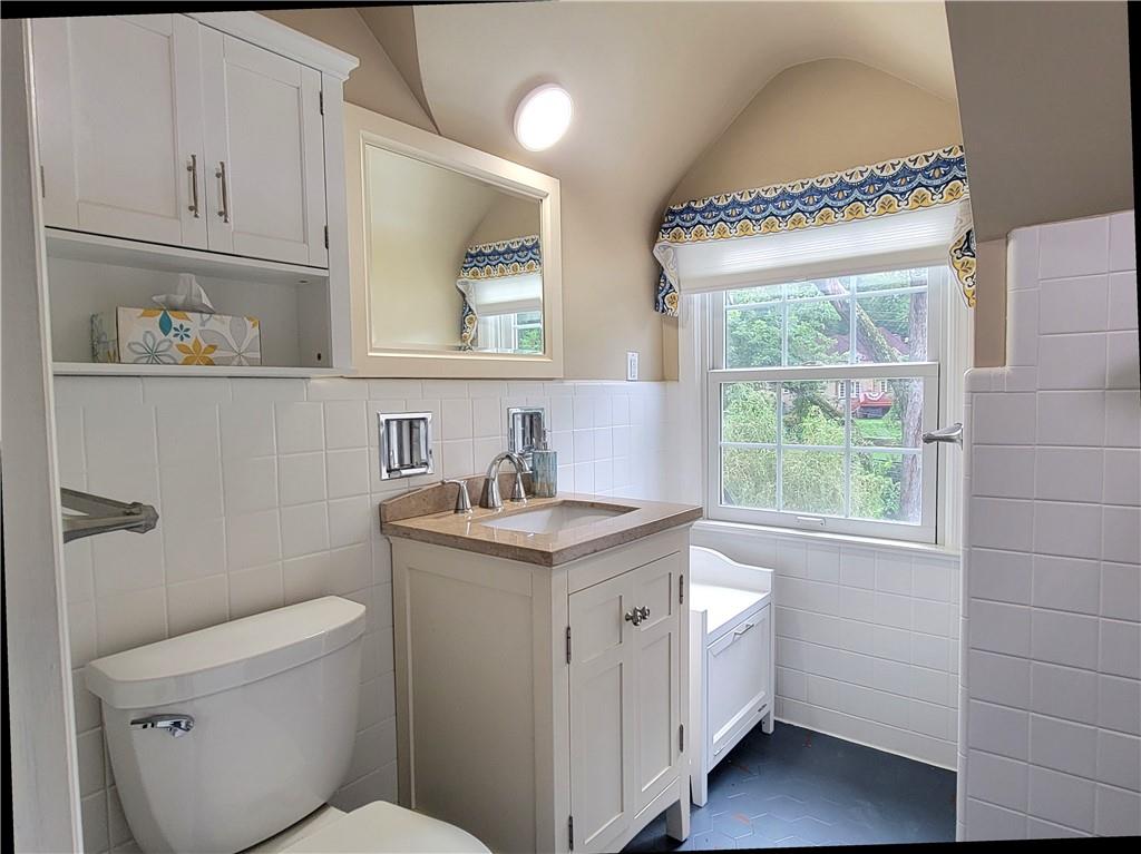 1536 Cochran Road Pittsburgh, PA 15243 - Photo 32 of 50 Gallery Image 32