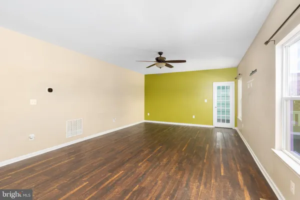 $584,900 | 2509 Cornell Drive, Fredericksburg, VA 22408