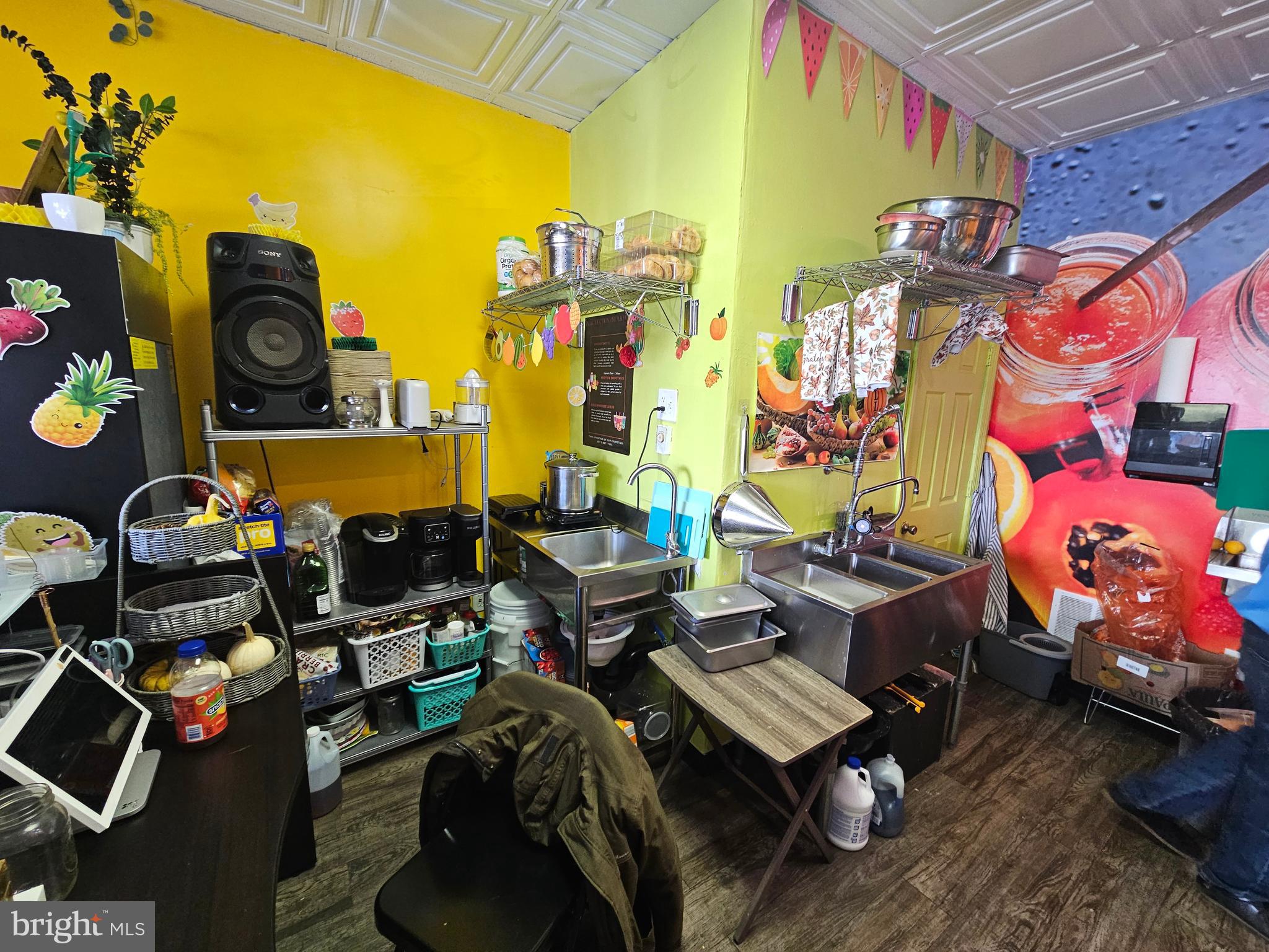 221 Broadway Westville, NJ 08093 - Photo 12 of 51 a room with gym equipment