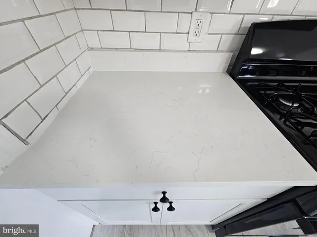 an empty room that has a window