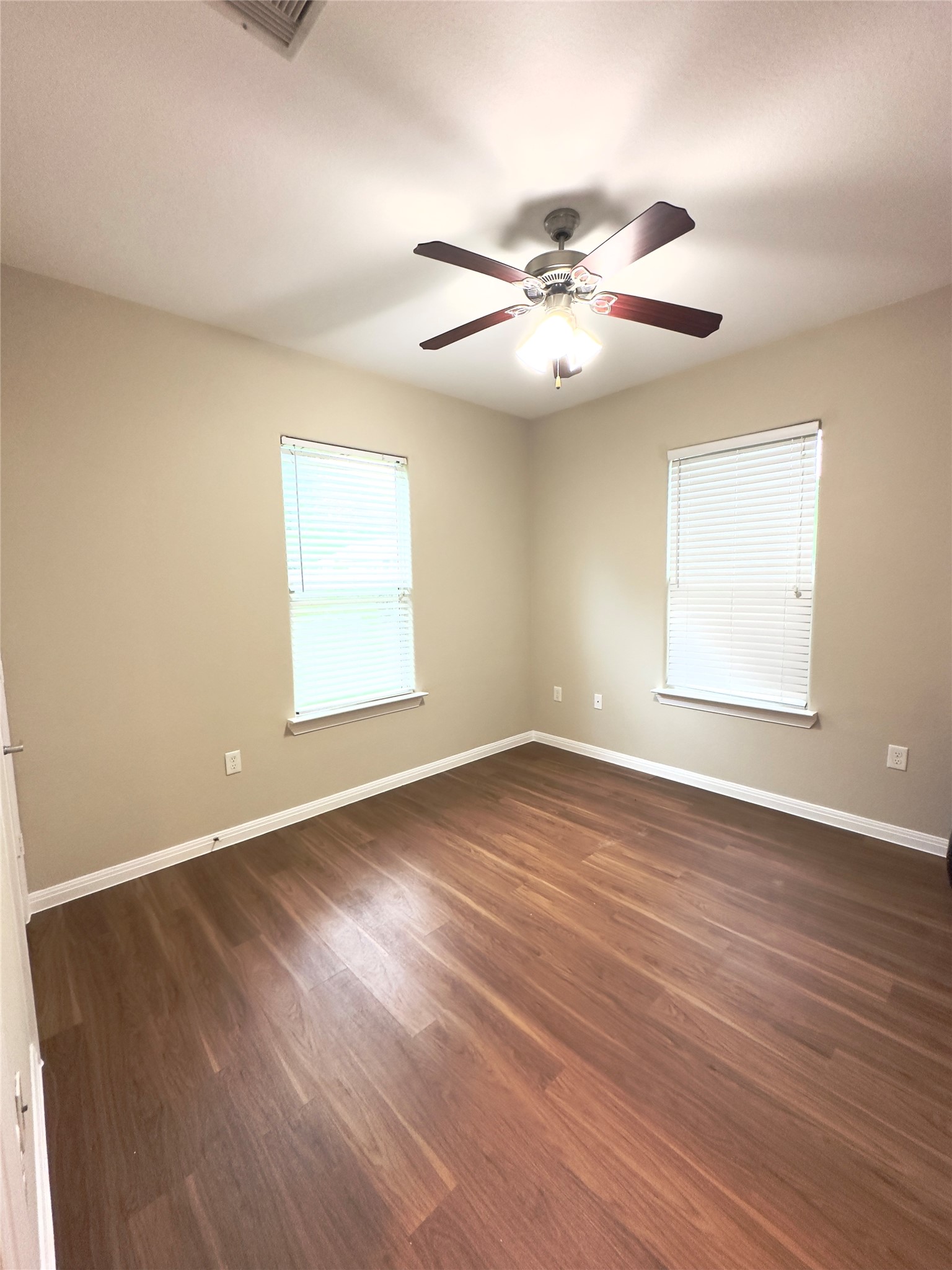 2375 Ranier Beaumont, TX 77701 - Photo 9 of 13