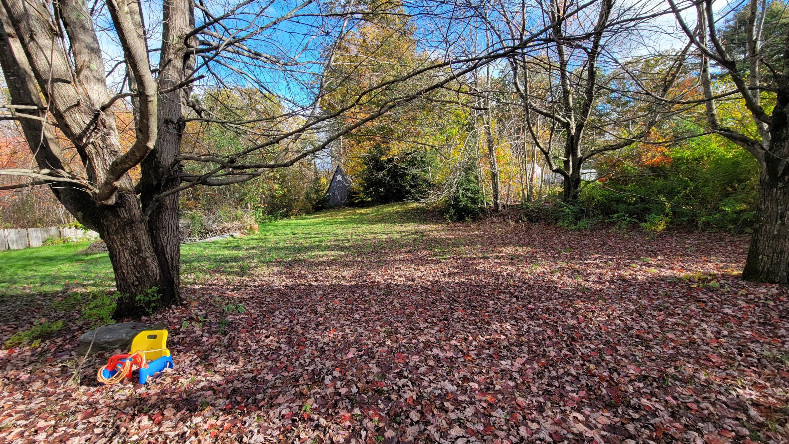 544 Middle Road Sabattus, ME 04280 - Photo 20 of 51 Side Yard