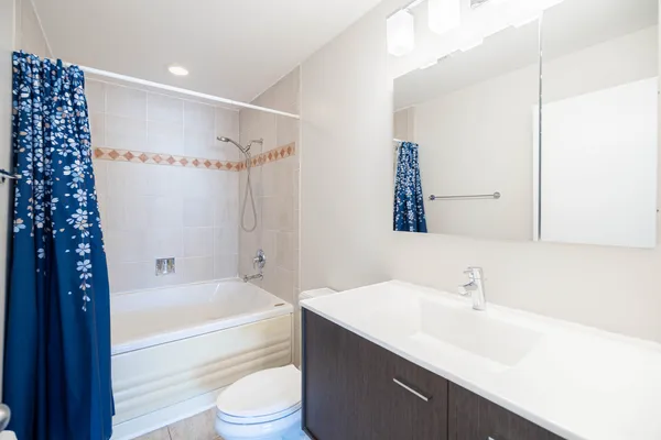 $3,800 | 680 North Green Street, Unit 609, Chicago, IL 60642