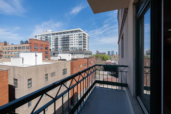 $3,800 | 680 North Green Street, Unit 609, Chicago, IL 60642