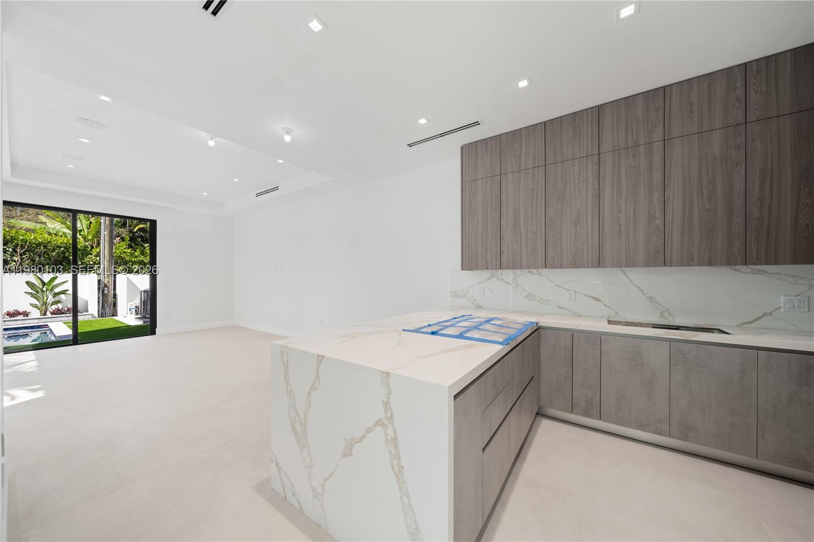 2710 South Le Jeune Road Coral Gables, FL 33134 - Photo 13 of 44