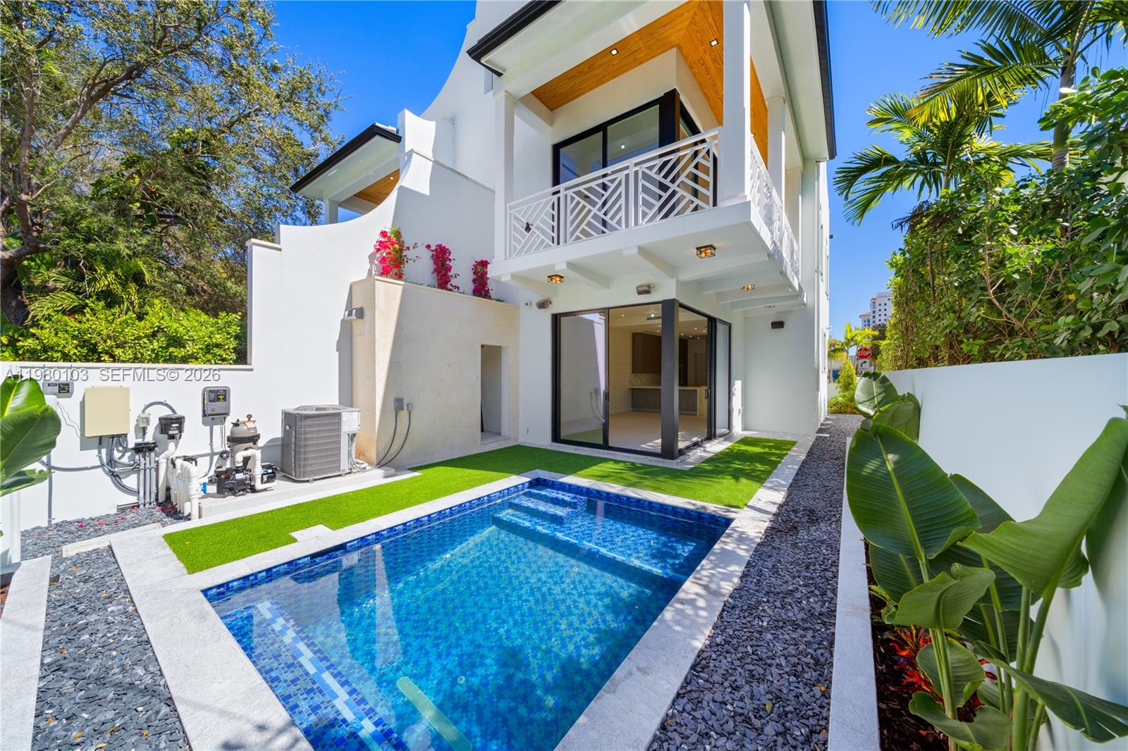 2710 South Le Jeune Road Coral Gables, FL 33134 - Photo 18 of 44