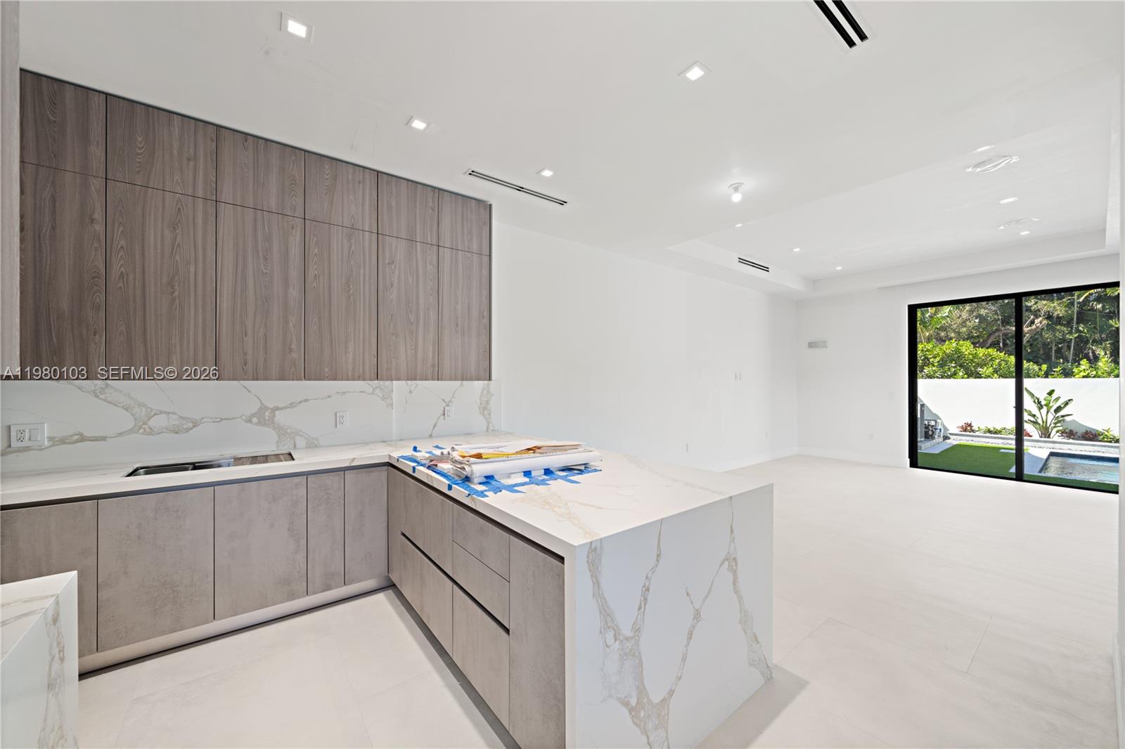 2710 South Le Jeune Road Coral Gables, FL 33134 - Photo 27 of 44