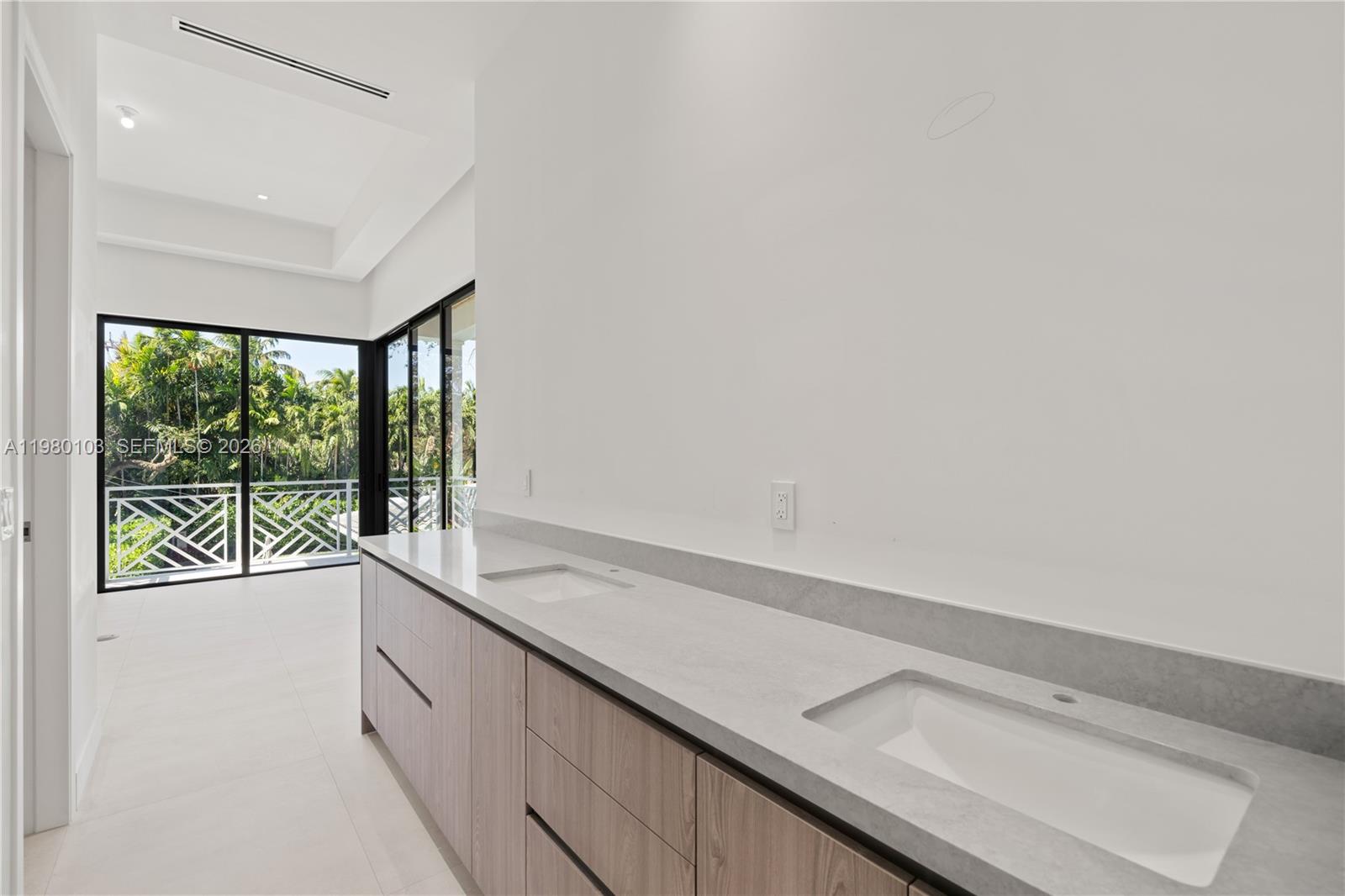 2710 South Le Jeune Road Coral Gables, FL 33134 - Photo 40 of 44