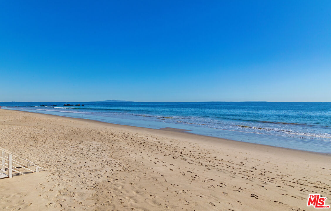 23505 Malibu Colony Road Malibu, CA 90265 - Photo 5 of 39 a view of beach and ocean