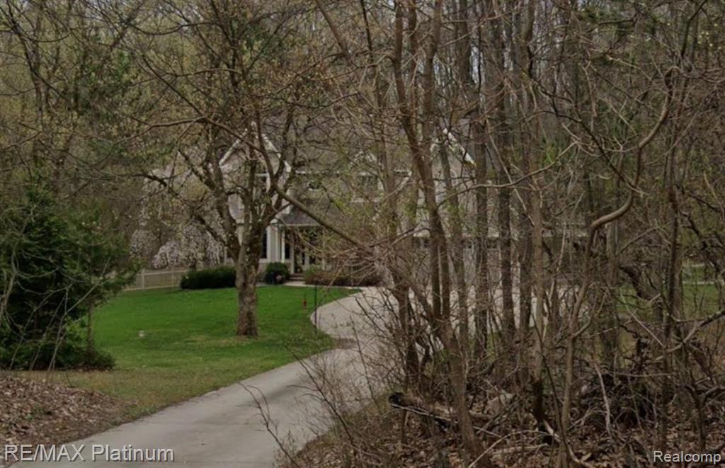 13260 White Lake Road Fenton, MI 48430 - Photo 1 of 1 Gallery Image 1