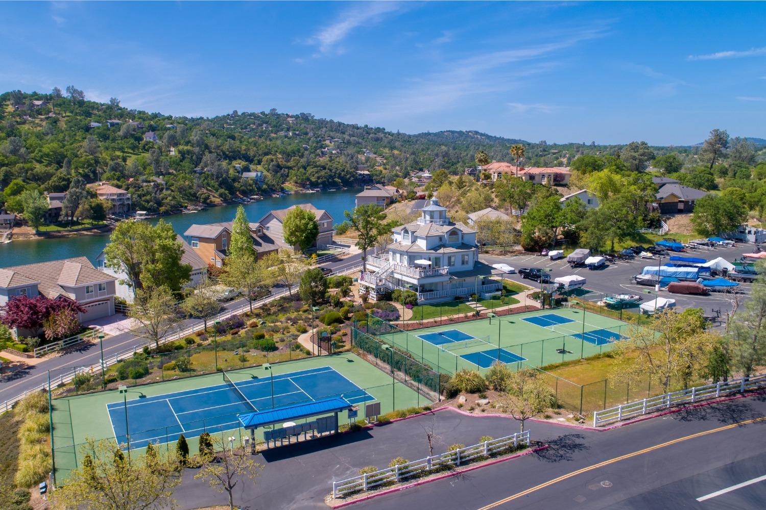 6250 Bluff View Road Copperopolis, CA 95228 - Photo 65 of 84 Community tennis, bocce and basketball courts.