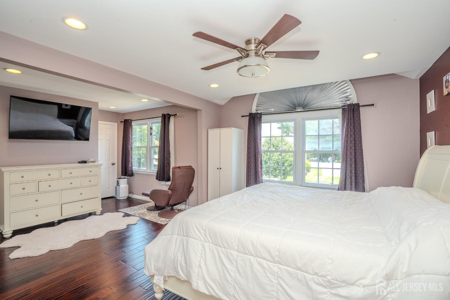 1444 Masoma Road North Brunswick, NJ 08902 - Photo 23 of 41
