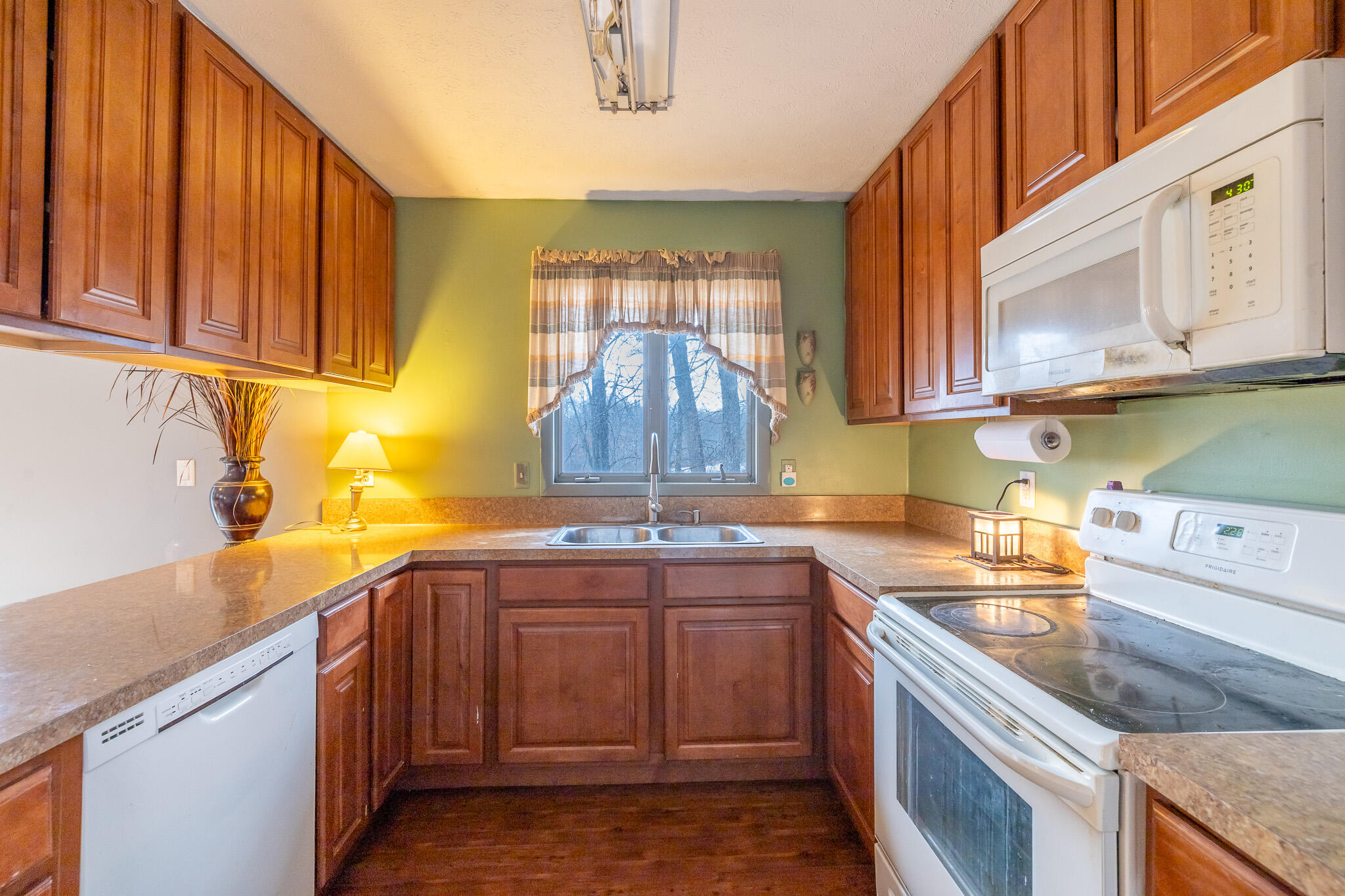 10892 Monticello Road Pinckney, MI 48169 - Photo 14 of 41 IMG_5867-HDR