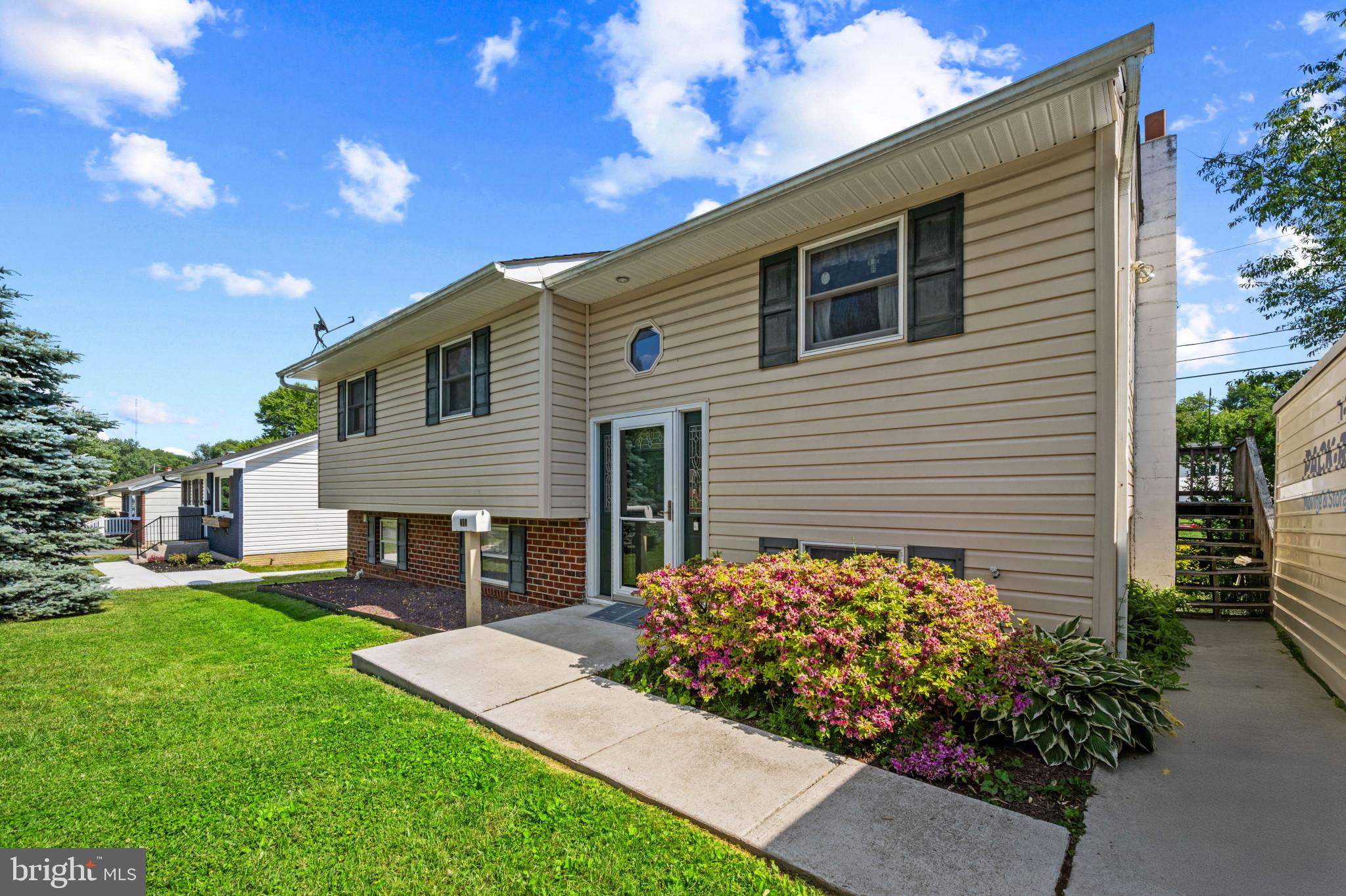 245 Candytuft Road Reisterstown, MD 21136 - Photo 2 of 40 Front of home
