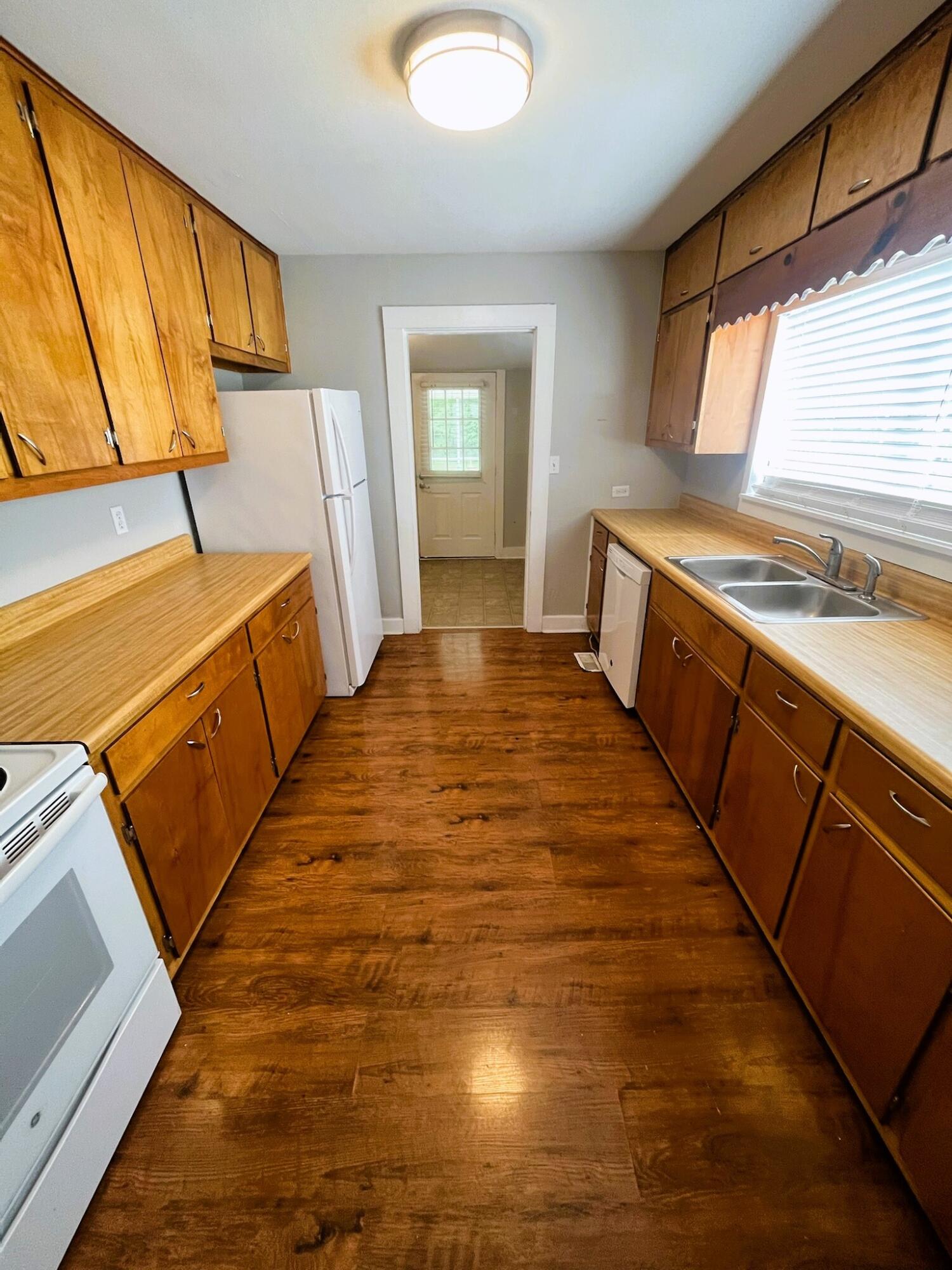 9458 Highway 27 Rock Spring, GA 30739 - Photo 10 of 16 Kitchen as viewed from the Dining Room