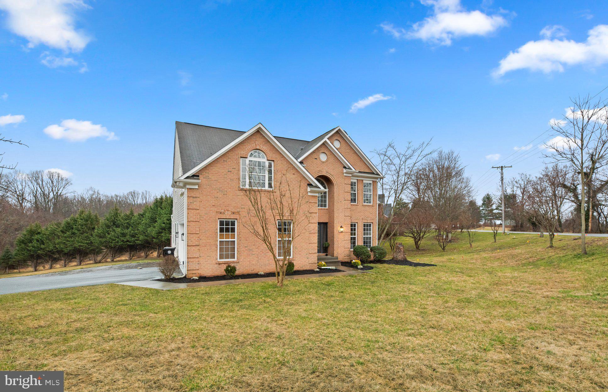 8601 Willow Run Road Windsor Mill, MD 21244 - Photo 3 of 64