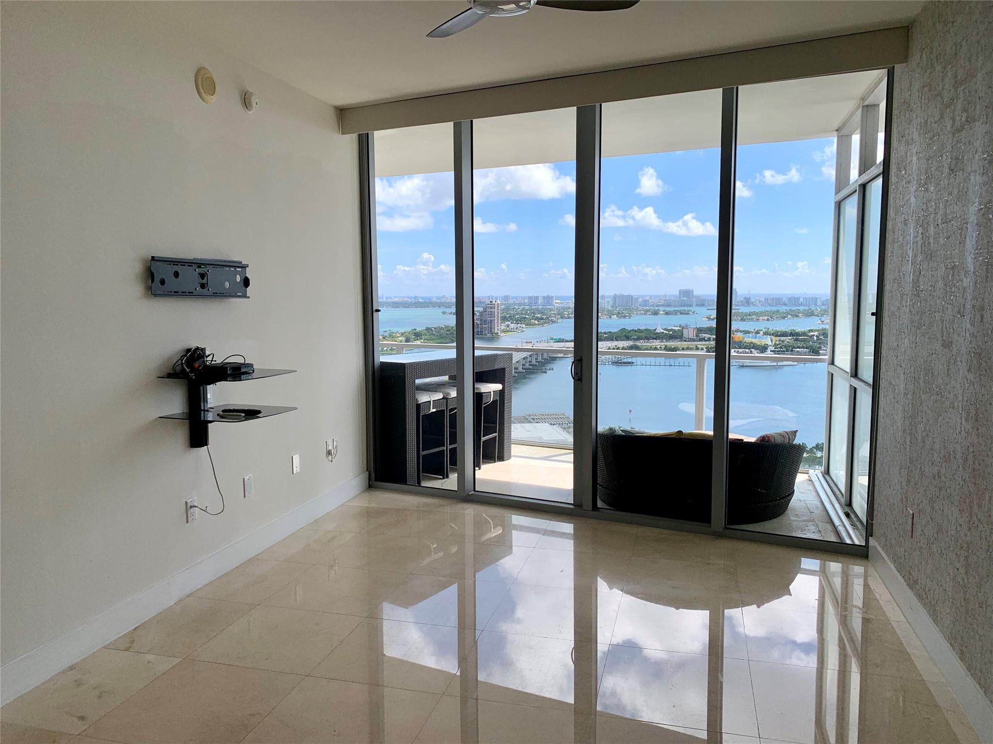 1100 Biscayne Boulevard, Unit 3003 Miami, FL 33132 - Photo 11 of 25 Photo 11