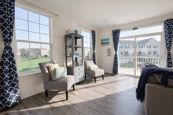 $369,900 | 700-710 Springside Court, Oswego, IL 60543