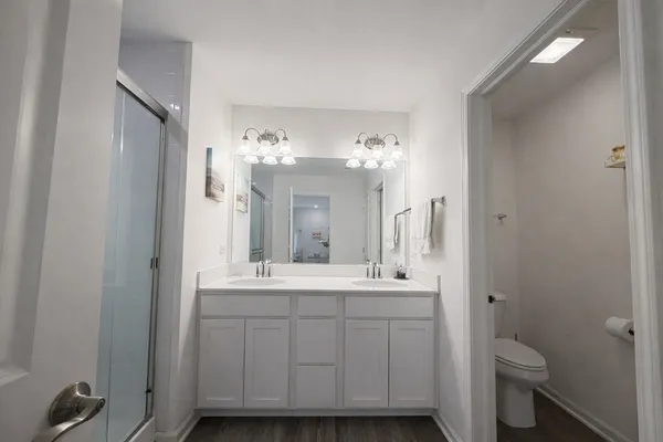 $369,900 | 700-710 Springside Court, Oswego, IL 60543