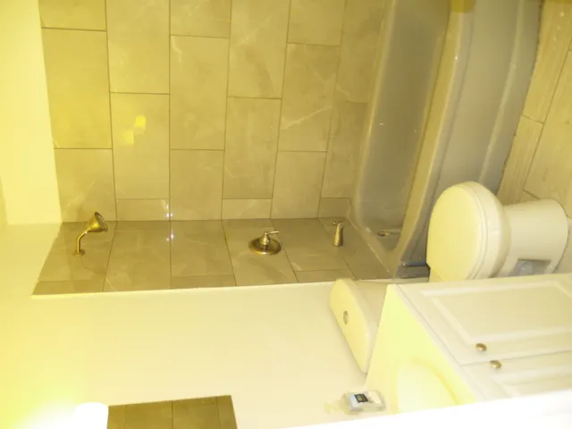 $1,650 | 2069 217th Street, Sauk Village, IL 60411