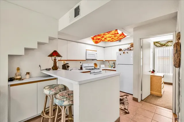 $345,000 | 1555 North Chaparral Road, Unit 402, Palm Springs, CA 92262