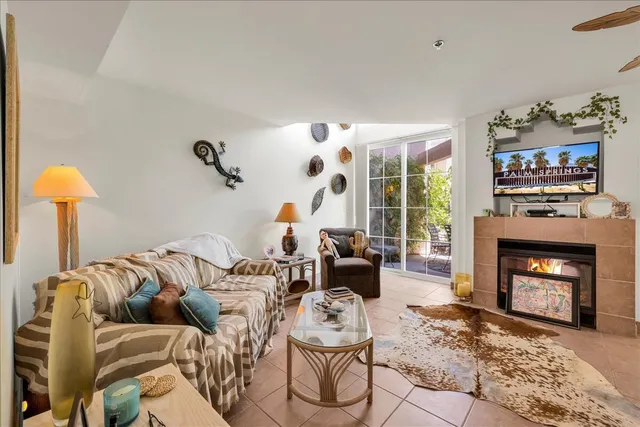 $345,000 | 1555 North Chaparral Road, Unit 402, Palm Springs, CA 92262