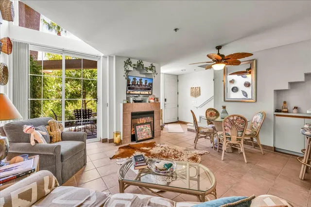 $345,000 | 1555 North Chaparral Road, Unit 402, Palm Springs, CA 92262