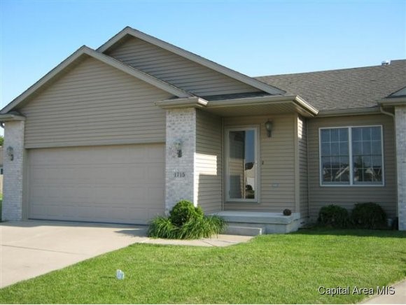 1715 Tern Place Springfield, IL 62711 - Photo 1 of 12 Gallery Image 1