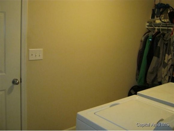 1715 Tern Place Springfield, IL 62711 - Photo 10 of 12 Gallery Image 10