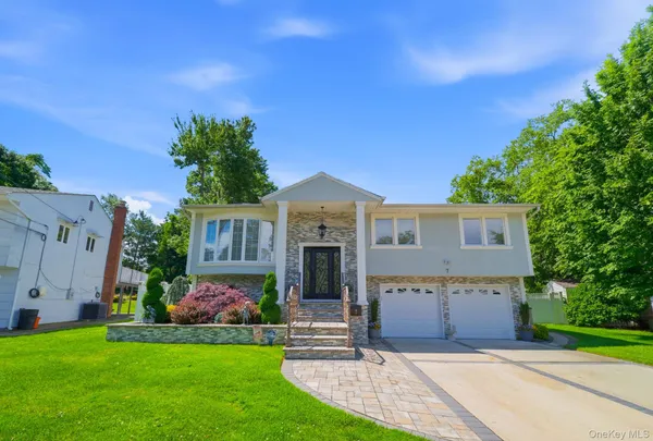 $1,930,000 | 7 Dunhill Road, Manhasset Hills, NY 11040
