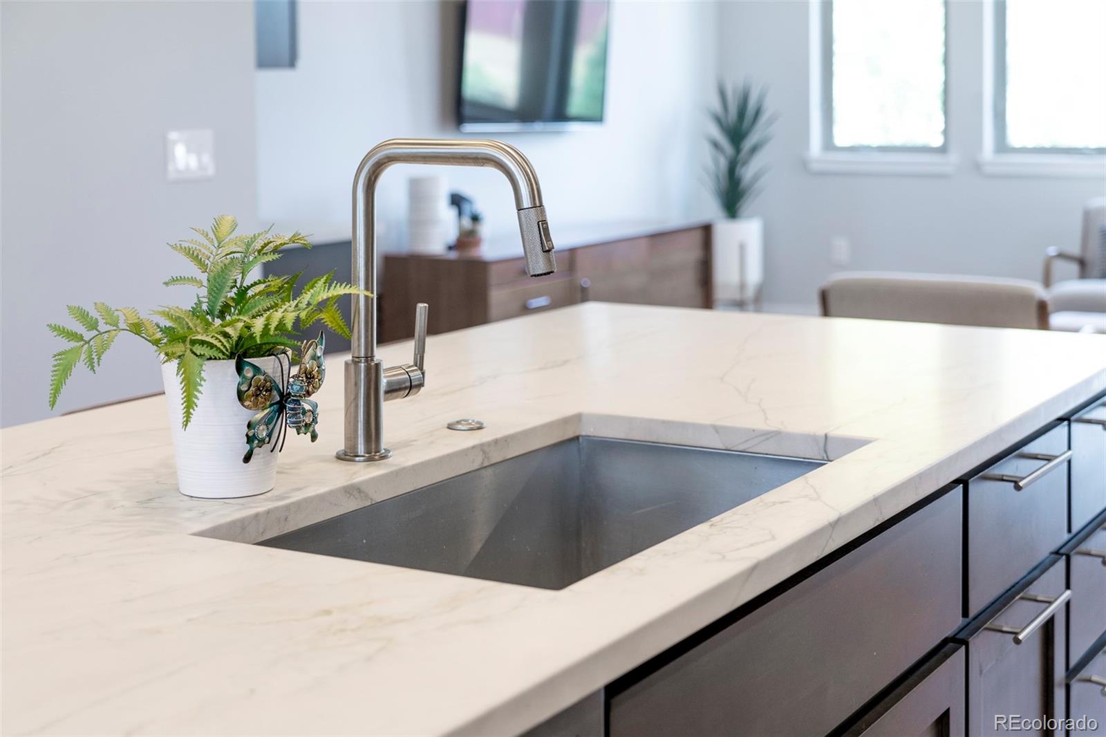 36 Harrison Street Denver, CO 80206 - Photo 9 of 36