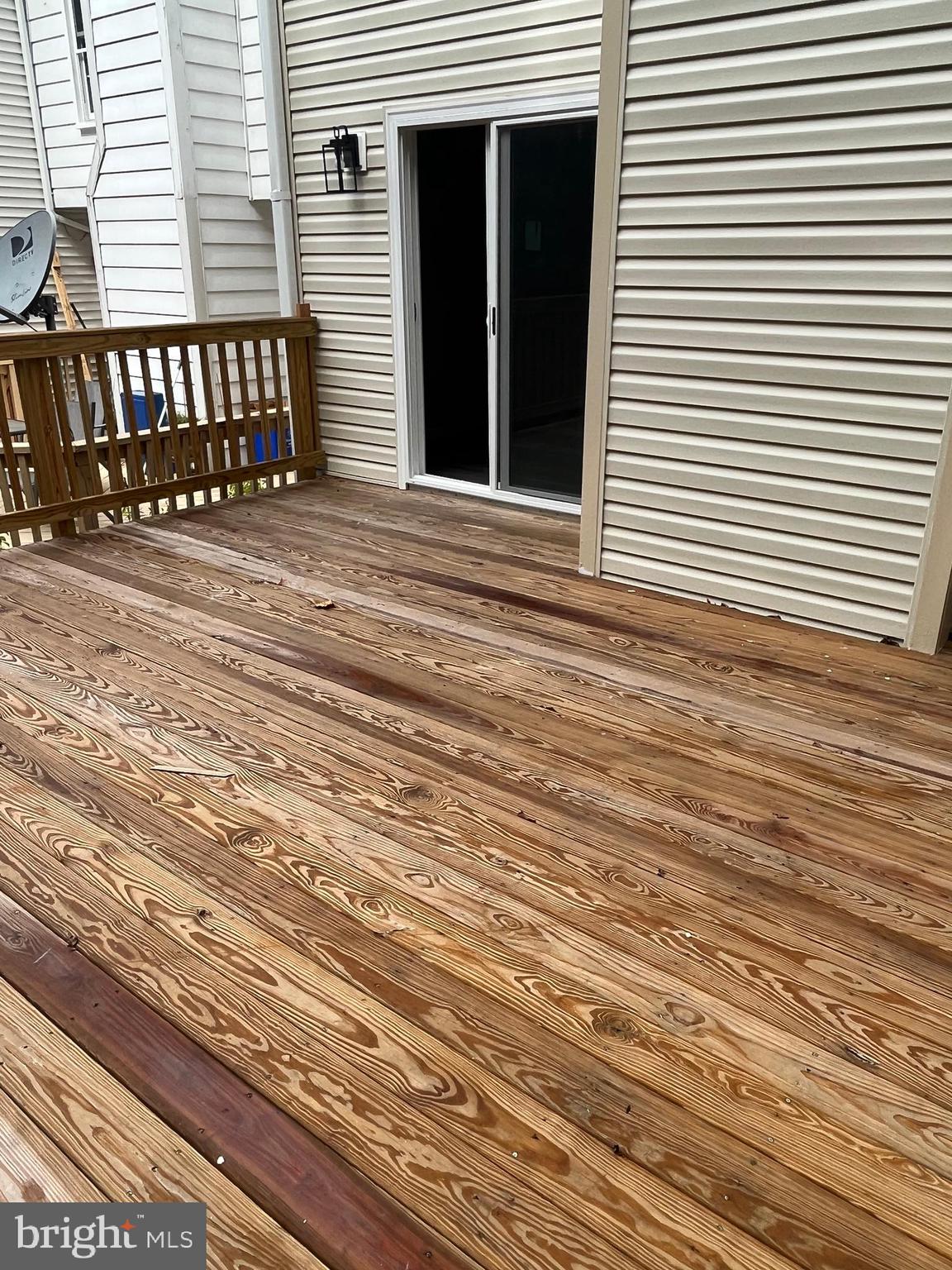 355 Crescendo Way Silver Spring, MD 20901 - Photo 12 of 23 door to upper deck